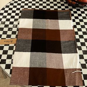 O Diva scarf  Brown
